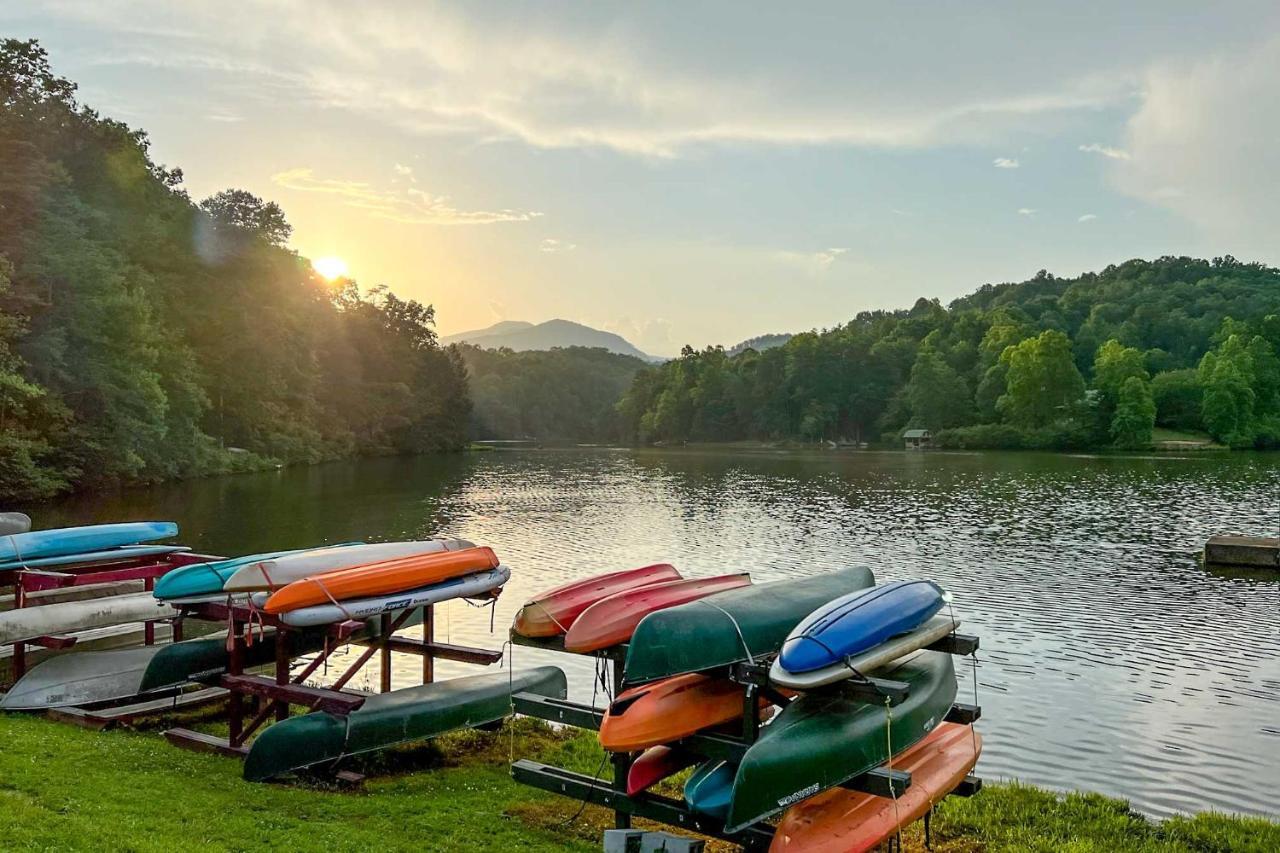 Cottage With Deck And Fire Pits About 9 Mi To Lake Lure! Екстериор снимка