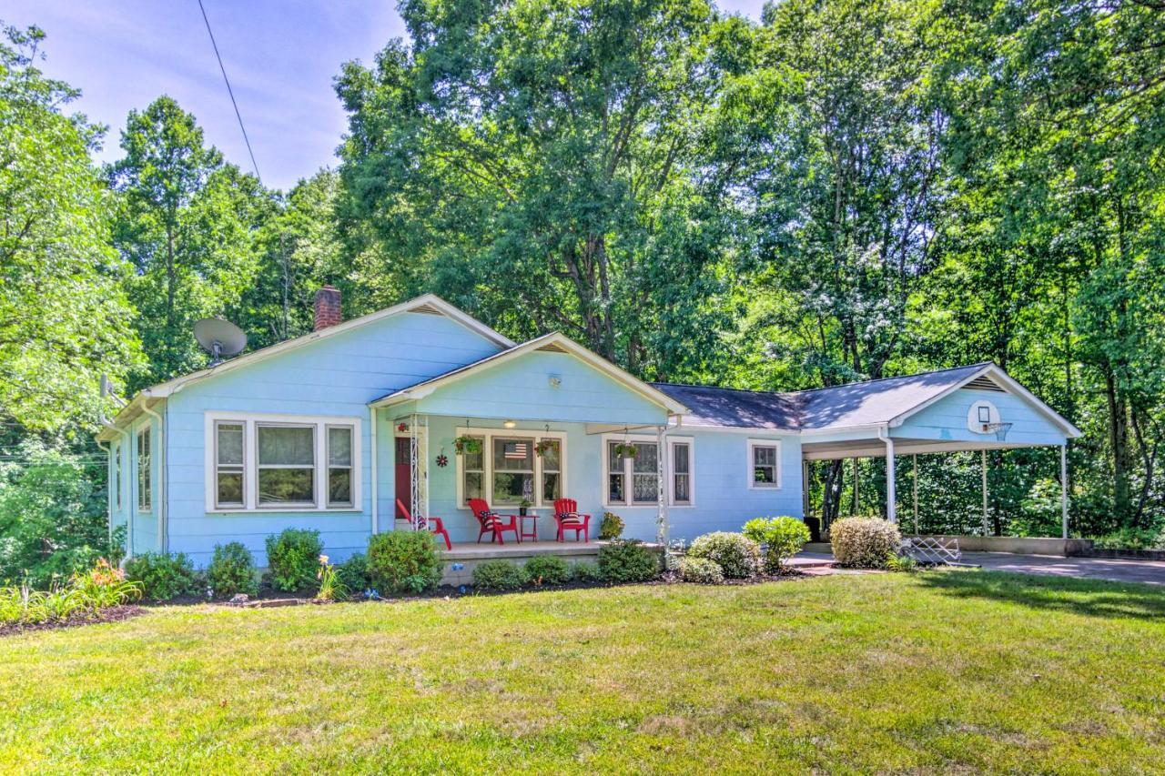 Cottage With Deck And Fire Pits About 9 Mi To Lake Lure! Екстериор снимка